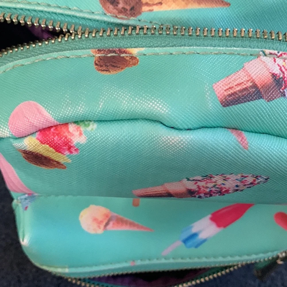 🍦Girl’s Backback🍦 - Picture 6 of 7